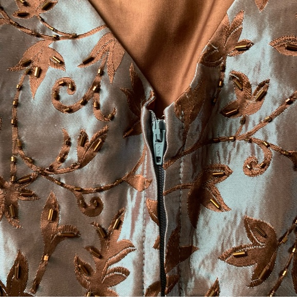 Vintage Designer JS Collections silk floral leaf beaded formal sleeveless top - Picture 4 of 7